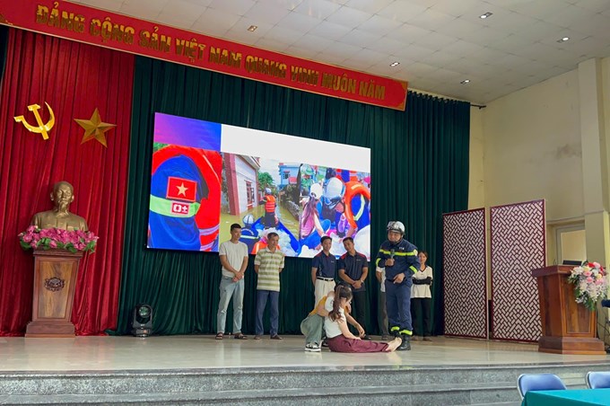 TRƯỜNG MẦM NON MỸ ĐỨC B THAM GIA TẬP HUẤN PHÒNG CHÁY, CHỮA CHÁY VÀ CỨU NẠN, CỨU HỘ