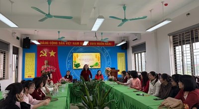TRƯỜNG MẦM NON HỢP THANH KHAI XUÂN, CÁC CÔ GIÁO HƯỞNG ỨNG TẾT TRỒNG CÂY