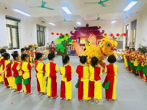 Trò chơi dân gian Lộn cầu vồng